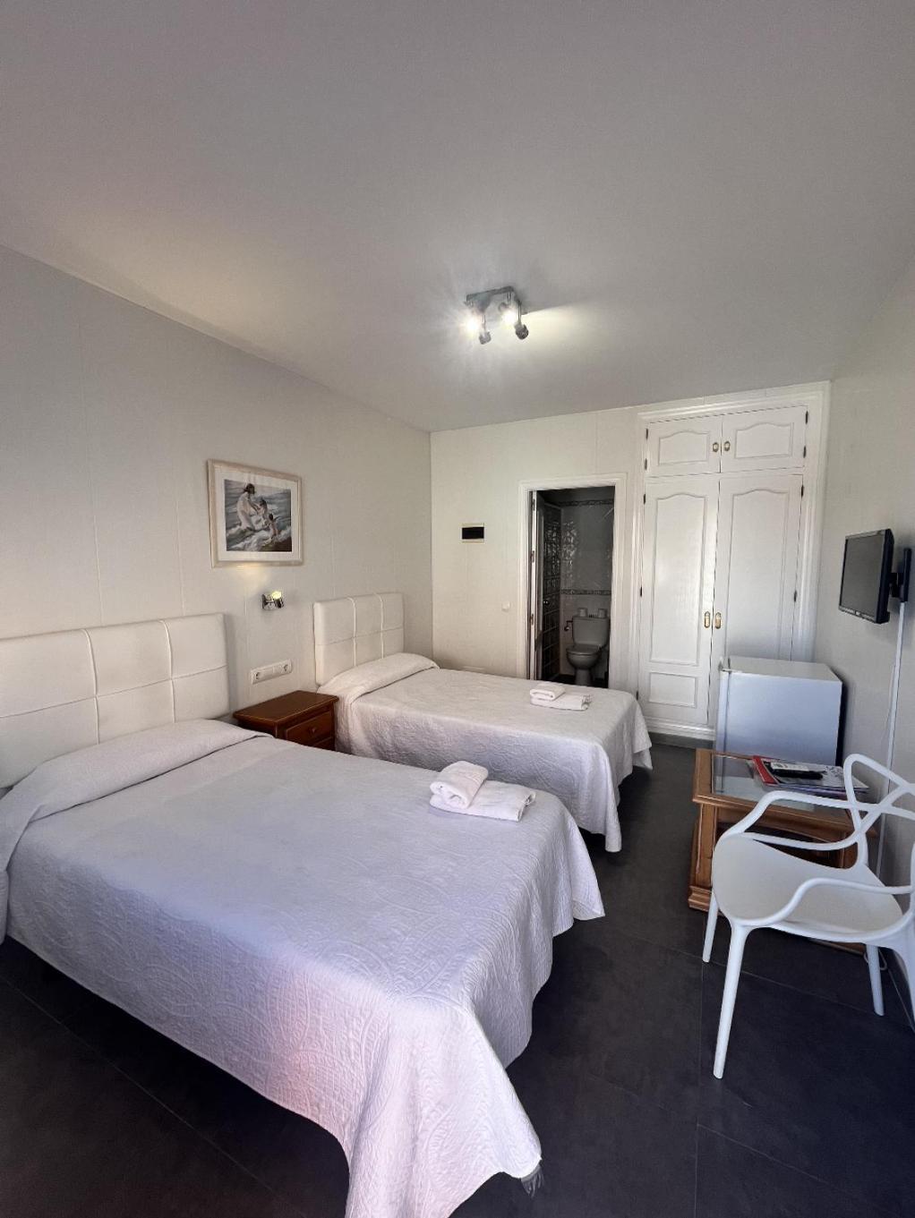 Hotel Las Camelias سوتوغراندِ الغرفة الصورة
